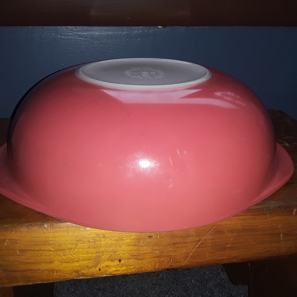 VINTAGE PYREX 1952 FLAMINGO PINK 2QT Casserole - Picture 2 of 8